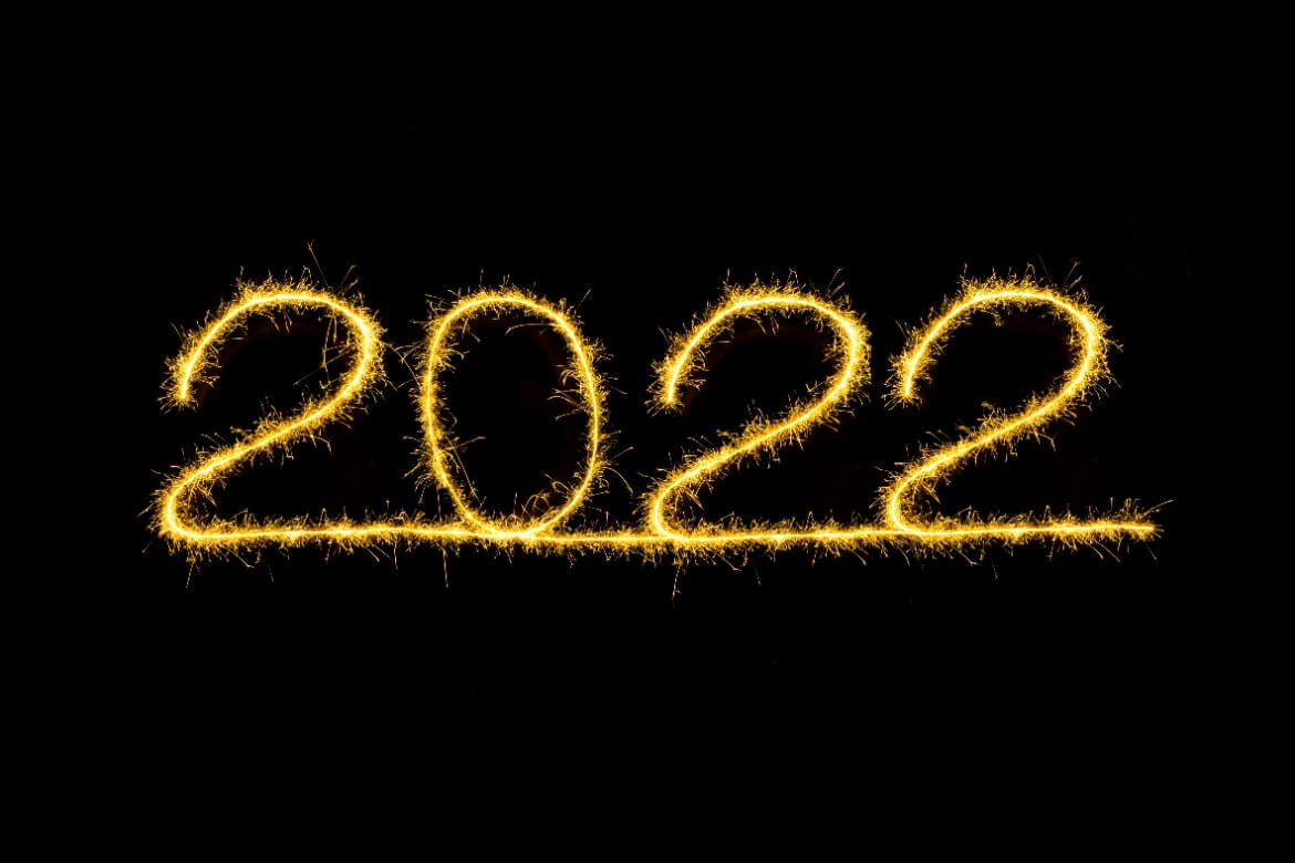 Flaming text that reads "2022"